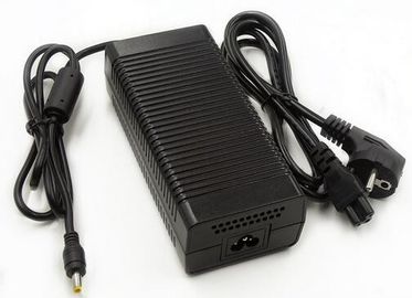 CCTVs/ノート100 | 240v入力のための12V 5a AC DC電源のアダプターのレベル5