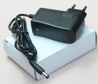 緑の回転ライトを持つ4.2V 12.6V 16.8V李イオン18650充電器/鉛酸蓄電池の充電器
