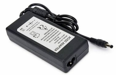 DC電源アダプターの垂直タイプへのCCTVs 12v力のアダプターのレベル5/AC