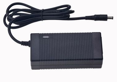 ABS材料を持つ注文のデスクトップの自在継手AC DC電源のアダプター3KVAC 3ポーランド人