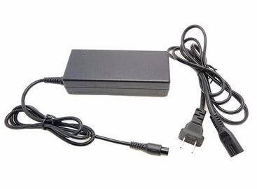 EMIフィルタを持つバランスをとるスクーター デスクトップ力のアダプターの充電器47-63Hz