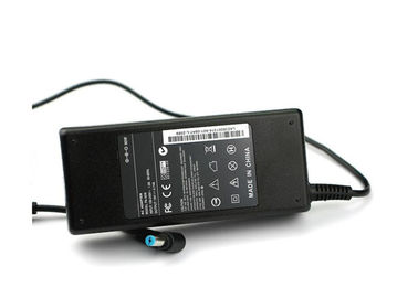 50/60HZ頻度のC6ジャケットのAC電源のアダプター1.2mケーブル、133*45*27mm