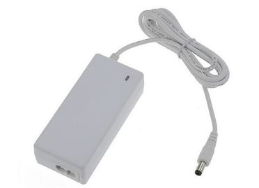 CCTV LEDのストリップ、保証3年ののための24V 5A AC DC電源のアダプター50-60Hz
