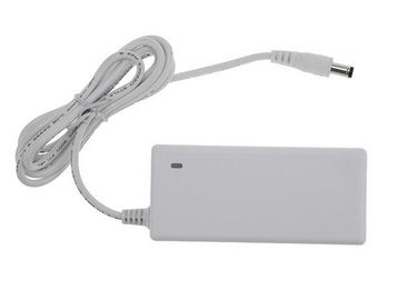 CCTV LEDのストリップ、保証3年ののための24V 5A AC DC電源のアダプター50-60Hz