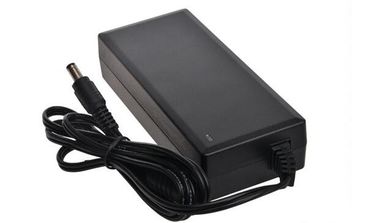 SAAは12V 8AをCCTVのカメラ/LCDのモニターのための96ワットAC DC電源のアダプター示しました