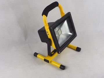 外側のための携帯用再充電可能な防水LEDの洪水ライト10W 20W 30W 50W