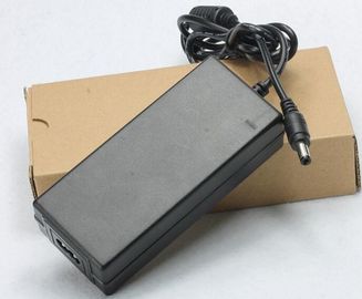 12V 5A CCTVの電源、AC DCは電源の充電器を60ワットの変圧器導きました