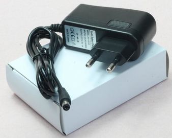 緑の回転ライトを持つ4.2V 12.6V 16.8V李イオン18650充電器/鉛酸蓄電池の充電器