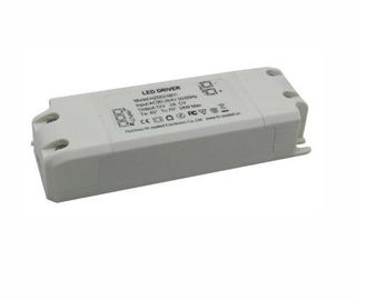 24v 1a LED力のアダプターの一定した電圧は運転者のdimmableトライアック12v 1.5a 1.8a 2aを導きました