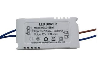 ABSプラスチックLED力のアダプター90v 240vの入力明滅自由なLEDのストリップの運転者