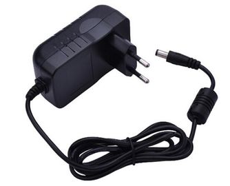 モーター電池CCTVのカメラのために、証明されるULのCBのセリウムとの12V 1A 1.5A 2A 2.5A 3Aの壁の台紙力のアダプター12W 24W 36W