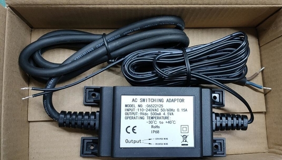 屋外の防水変圧器、電源、9Vdc 500mah 4.5W IP68コックのための防水スイッチ アダプター